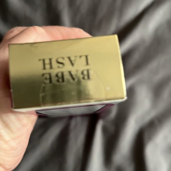 Babe Lash Volumizing Mascara Black - Picture 3 of 3